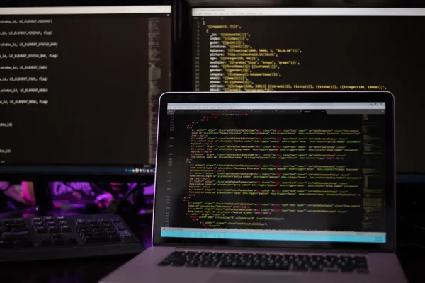Utilisation avancée des shortcodes dans WordPress pour améliorer votre site - John Web